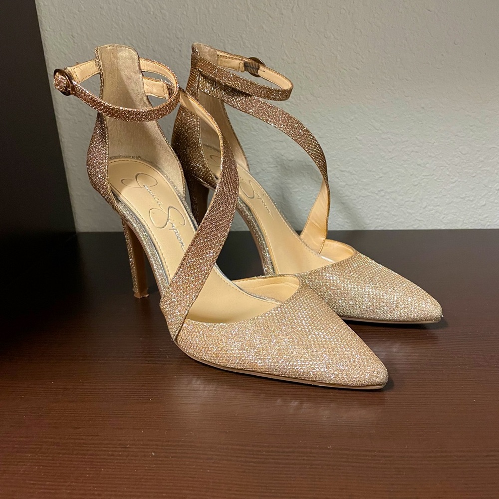 Jessica Simpson Castana Gold Heels
